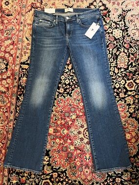 NWT Seven 7 for all Mankind classic lowrise.bootcut jeans size 30
